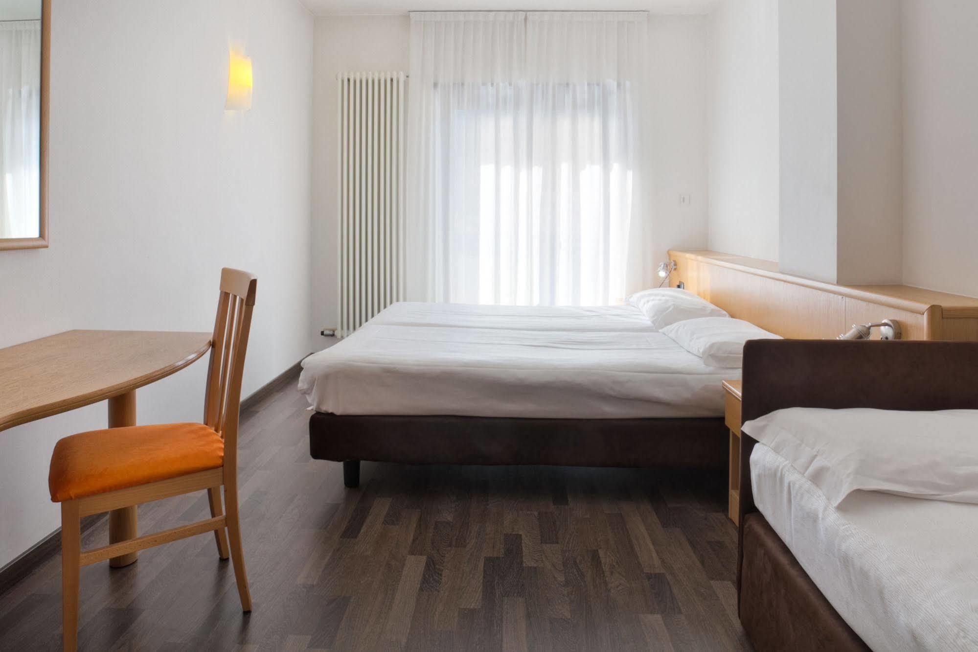 טורבולה Sporthotel Villa Stella מראה חיצוני תמונה