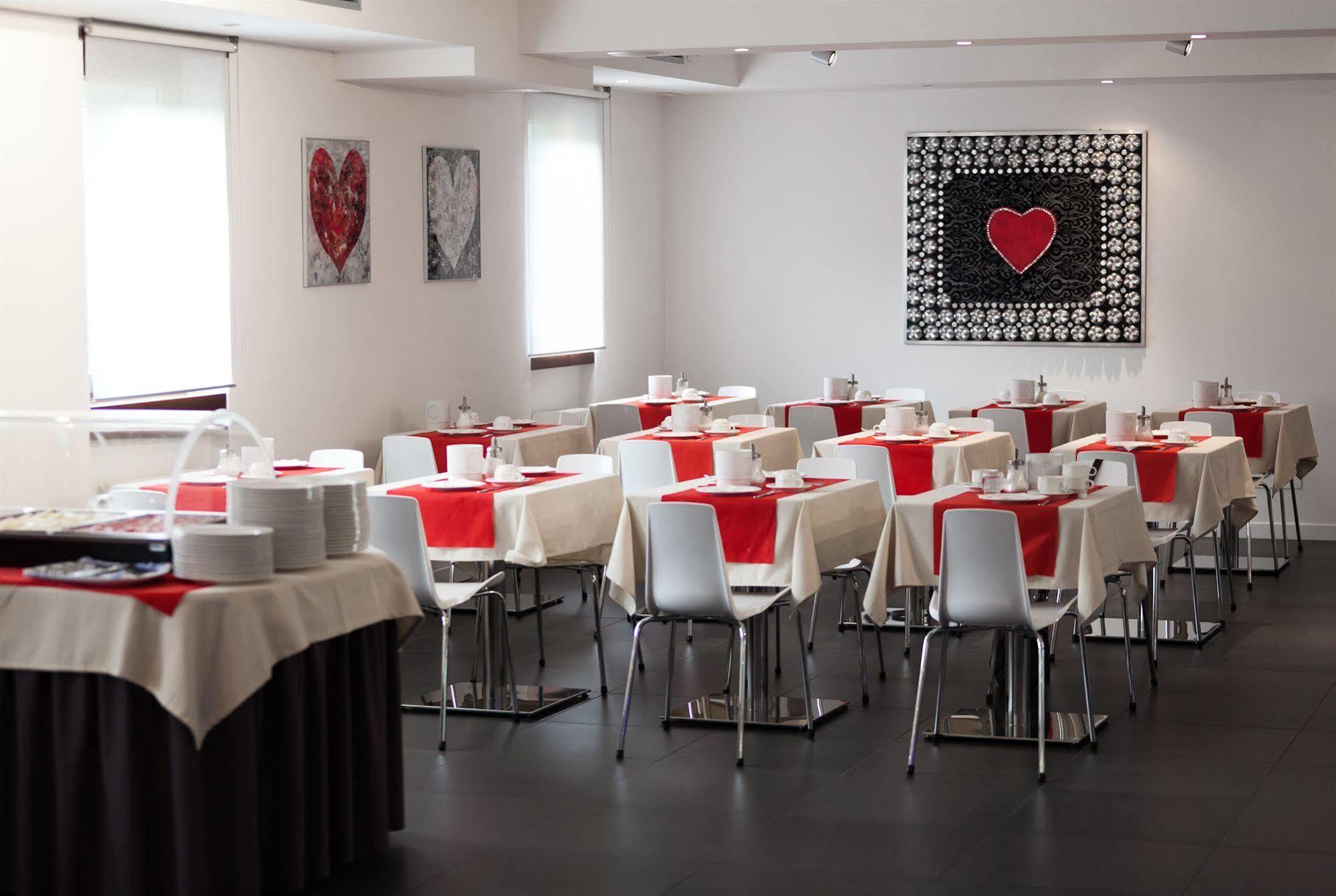 טורבולה Sporthotel Villa Stella מראה חיצוני תמונה
